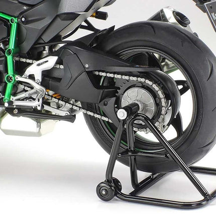 Tamiya 1/12 Kawasaki Ninja H2 Carbon Motorcycle Model Kit TAM14136
