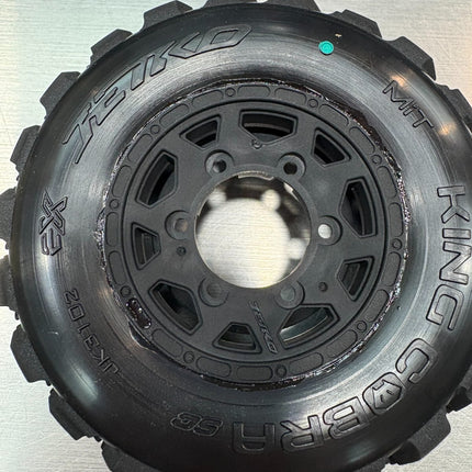Ex-King Cobra 1/10 Glued Pre-Mounted Tires For Slash 2WD/Slash 4WD
