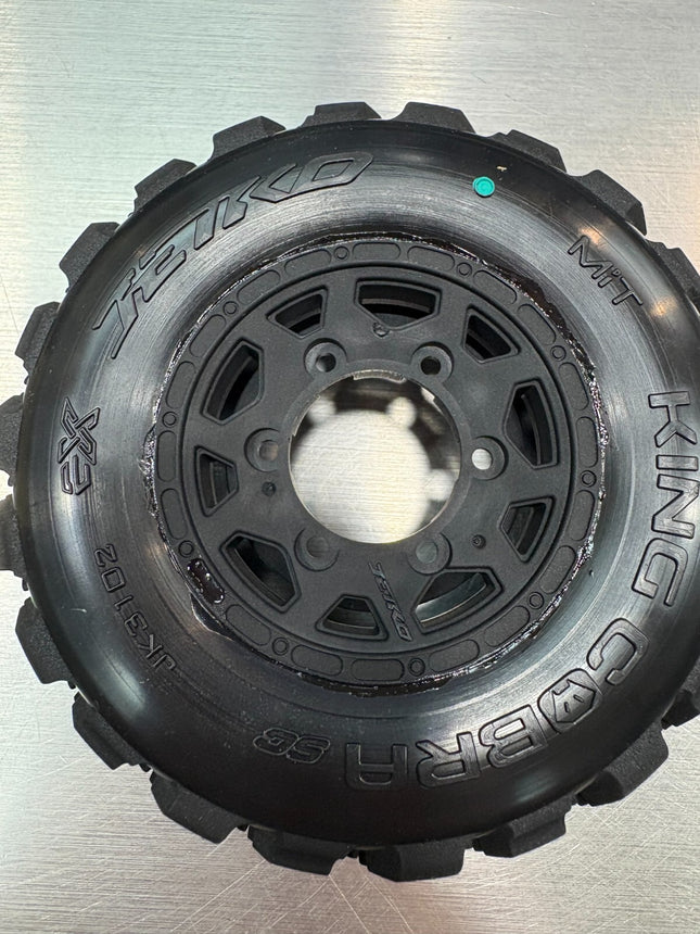 Ex-King Cobra 1/10 Glued Pre-Mounted Tires For Slash 2WD/Slash 4WD