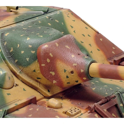 Tamiya 1/35 German Jagdpanzer IV/70(V) Lang Tank Plastic Model Kit TAM35340