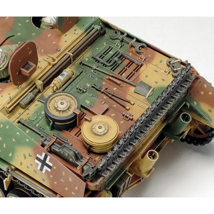 Tamiya 1/35 German Jagdpanzer IV/70(V) Lang Tank Plastic Model Kit TAM35340