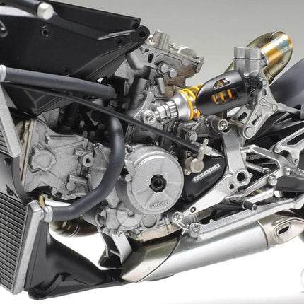 Tamiya 1/12 Ducati 1199 Panigale S Motorcycle Model Kit TAM14129