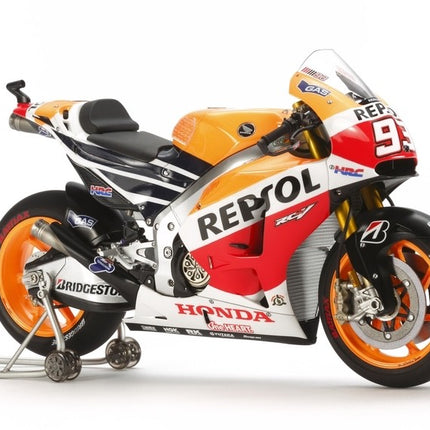 Tamiya 1/12 Repsol Honda RC213V '14 Motorcycle Model Kit TAM14130