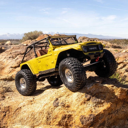 Axial SCX10 III V2 1/10 4WD Scale Rock Crawler Builders Kit AXI2755
