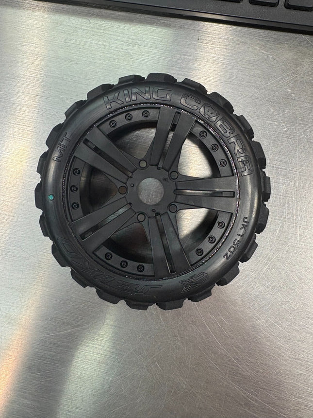 Ex-King Cobra 1/8 Buggy Claw Rim Black Pre-Mounted Medium Belted Tires