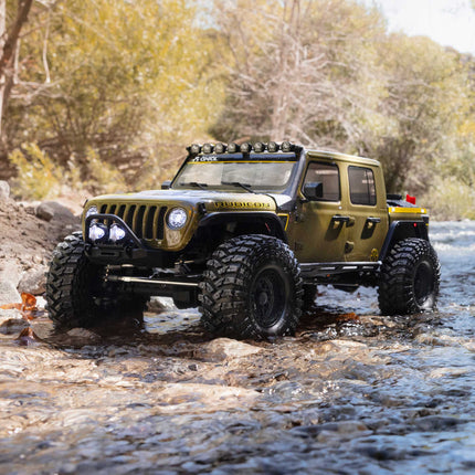 Axial SCX10 III Jeep JT Gladiator 1/10 RTR 4WD Electric Trail Rock Crawler (Green) w/2.4GHz Radio  AXI-2443T2