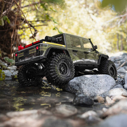 Axial SCX10 III Jeep JT Gladiator 1/10 RTR 4WD Electric Trail Rock Crawler (Green) w/2.4GHz Radio  AXI-2443T2