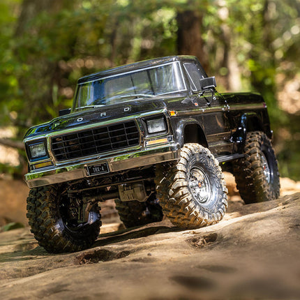 Traxxas 92144-4 TRX-4® 1/10 4WD RTR Scale & Trail® Rock Crawler w/Ford® F-150® Truck Body w/XL-5™ HV ESC & TQ™ 2.4GHz Radio TRA92144-4
